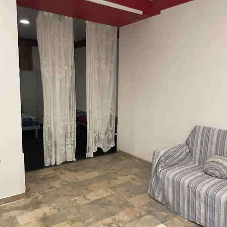 Hostal Garbatella Hostel
